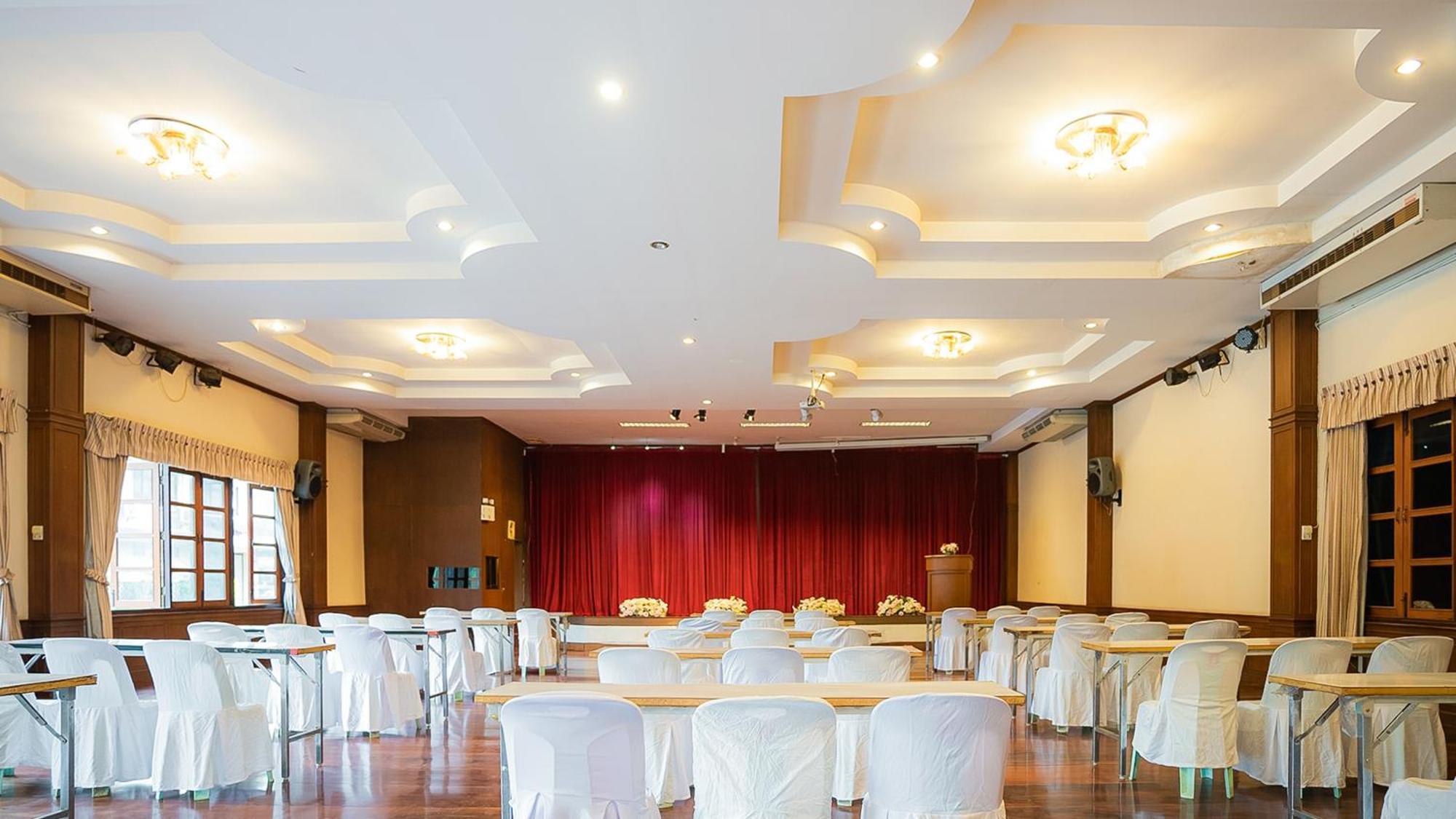 Siam Avari Hotel, Chiang Rai Extérieur photo